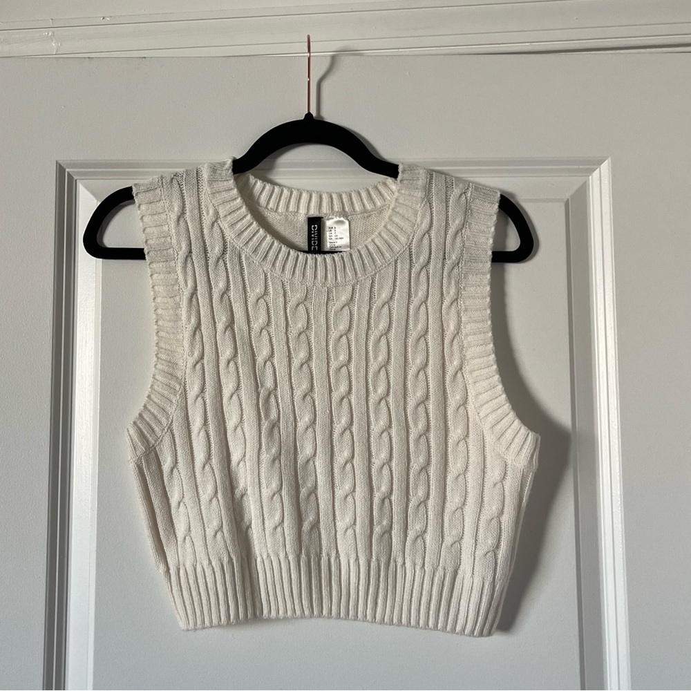 H&M White Crop Sweater Vest (S)